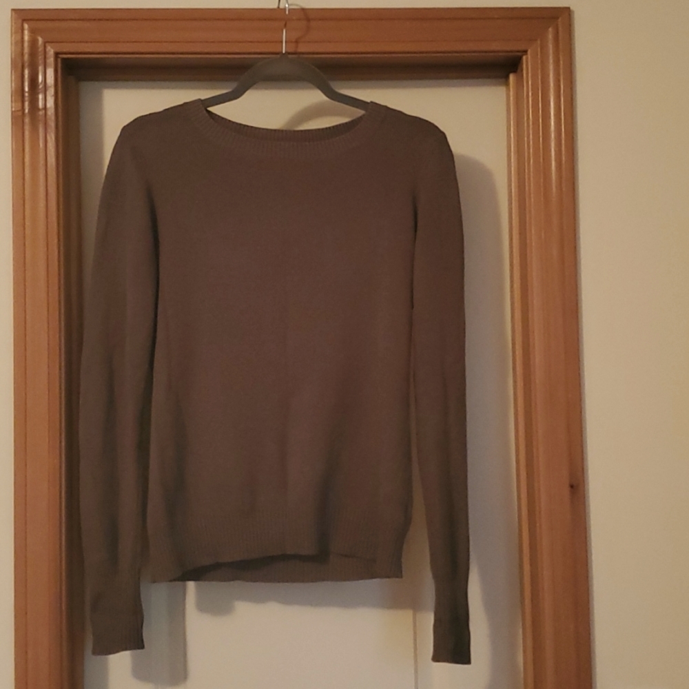 Army green classic sweater